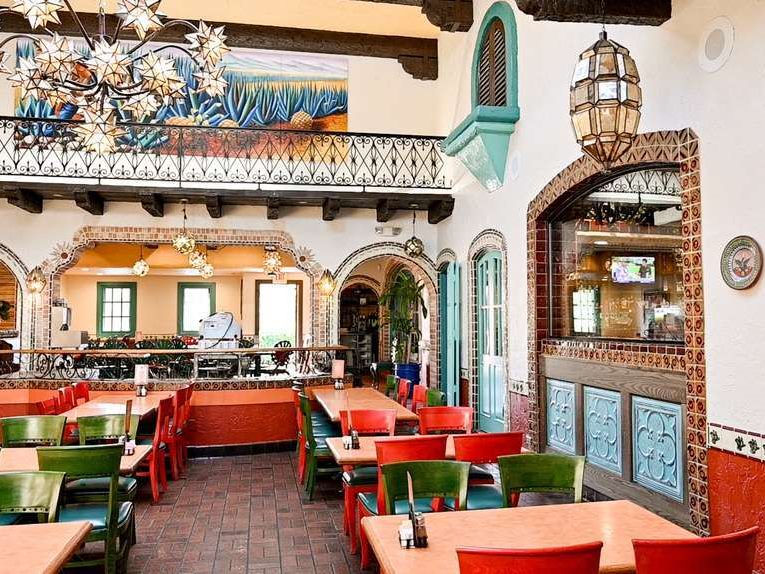 Torero’s Mexican Restaurant & Cantina – Tacoma interior